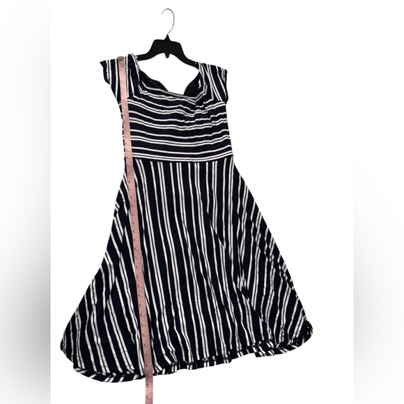 LOFT Navy Blue and White Backless Striped Midi Dress Size Large - Picture 5 of 8